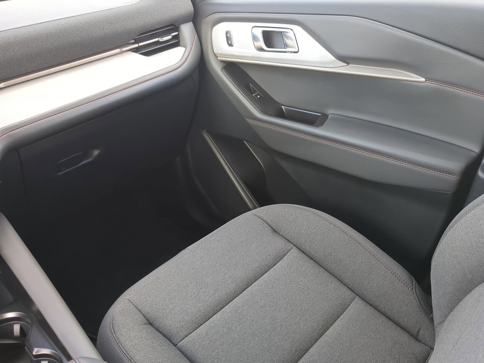 New 2026 Ford Explorer Active image 49