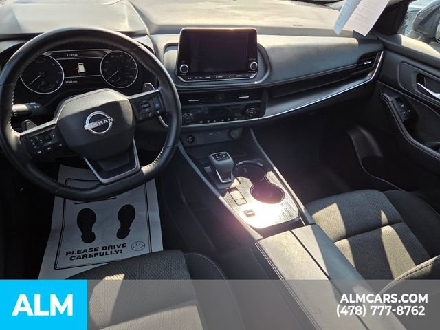 Used 2025 Nissan Rogue SV image 5