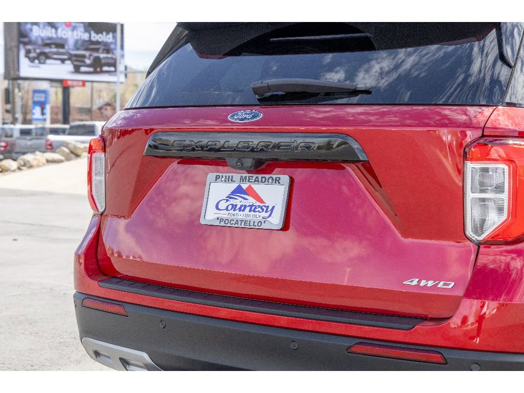 Used 2023 Ford Explorer XLT w/ Equipment Group 202A image 26