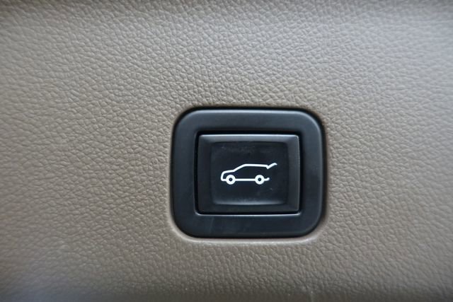 Used 2021 GMC Yukon Denali w/ Denali Premium Package AWD/4WD image 26