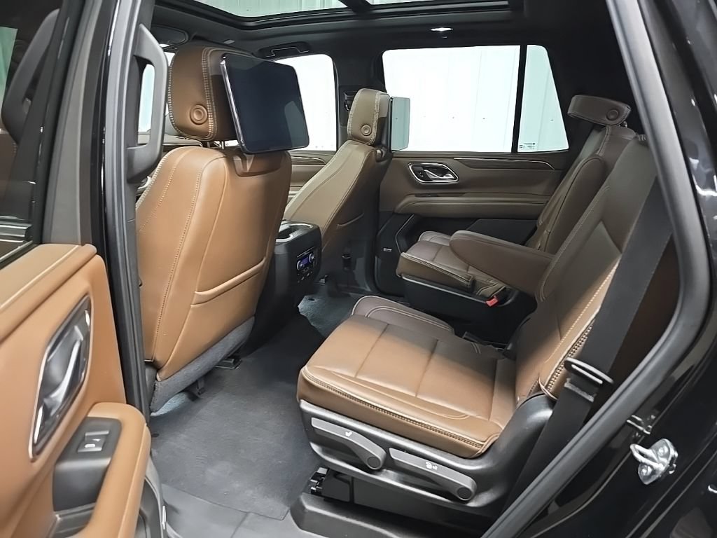 Used 2021 Chevrolet Tahoe High Country AWD/4WD image 32