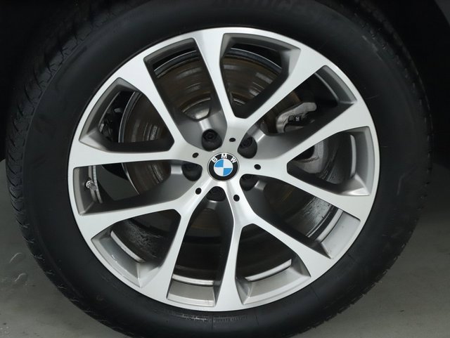 Used 2026 BMW X5 xDrive40i w/ Climate Comfort Package image 12