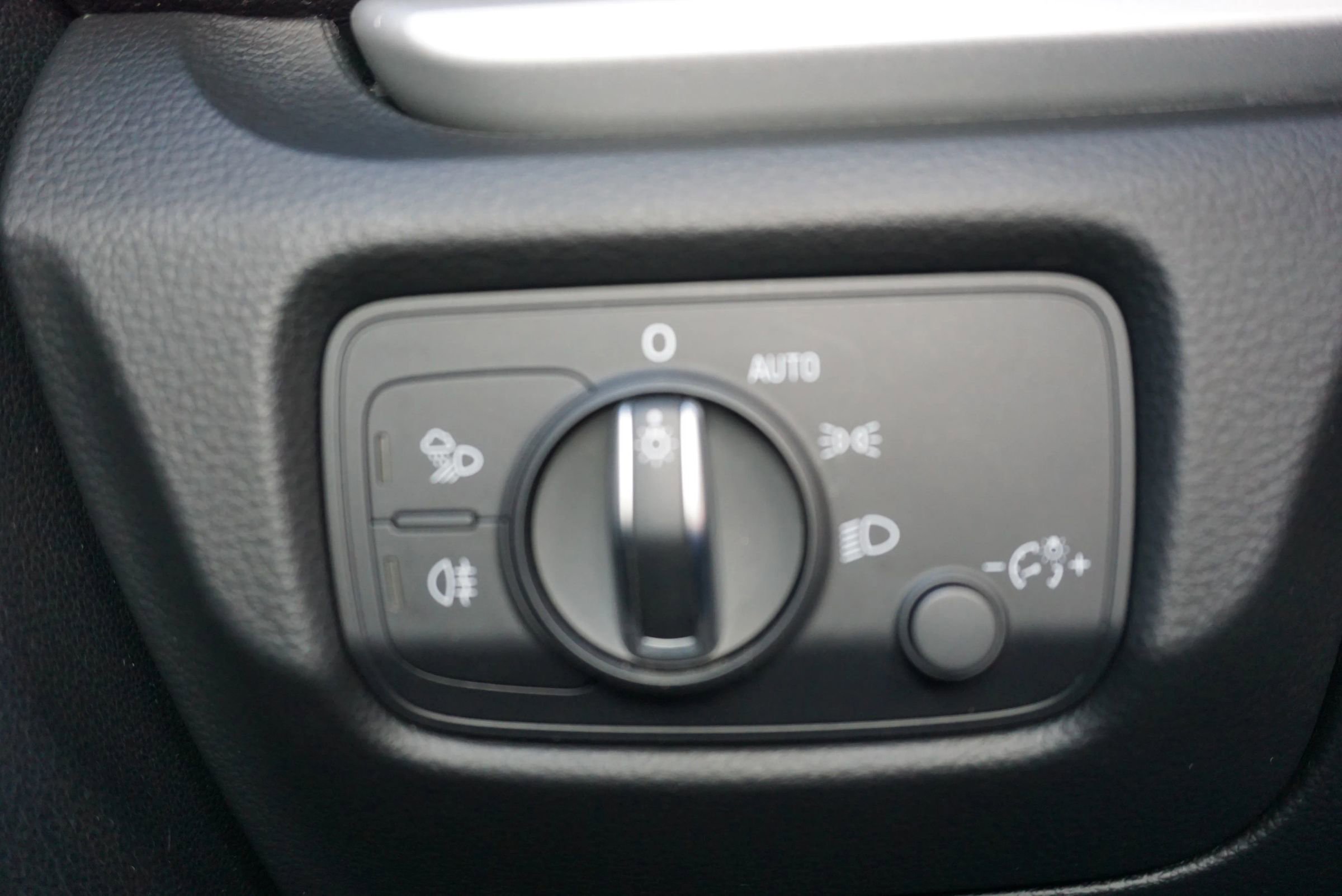 Used 2018 Audi A3 2.0T Premium w/ Convenience Package image 24