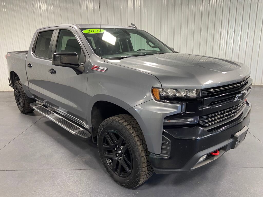 Used 2022 Chevrolet Silverado 1500 LT Trail Boss w/ LPO, Dark Essentials Package image 15