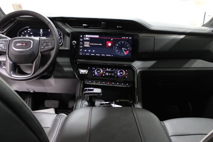 Used 2025 GMC Sierra 1500 AT4X AWD/4WD image 33