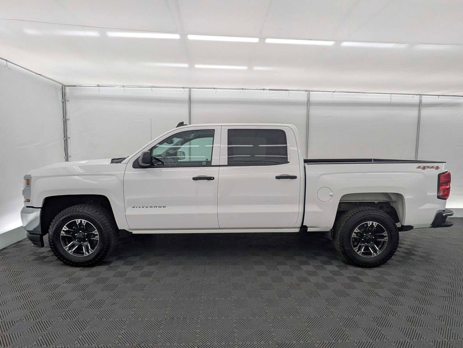 Used 2017 Chevrolet Silverado 1500 LS w/ Trailering Package AWD/4WD image 3