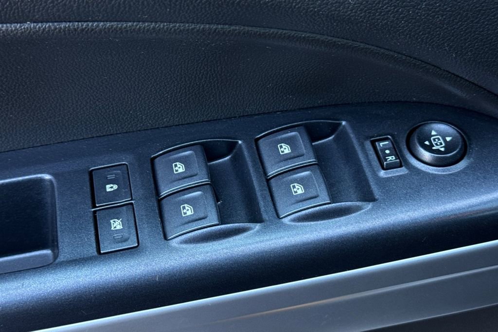 Used 2021 Chevrolet Colorado LT w/ Safety Package image 12