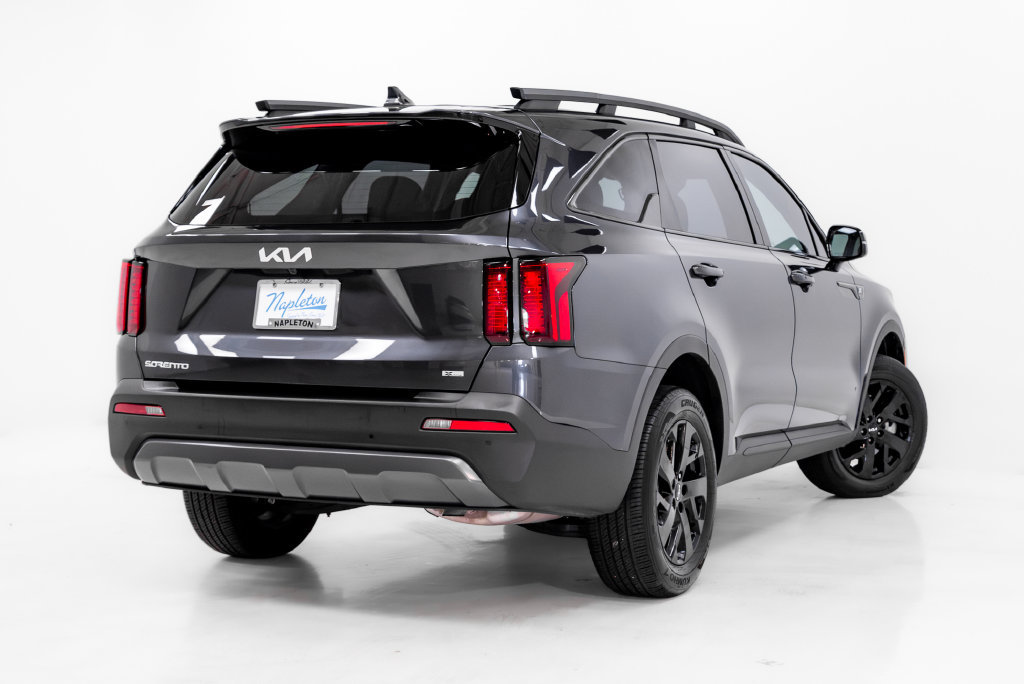 Used 2023 Kia Sorento S AWD/4WD image 34