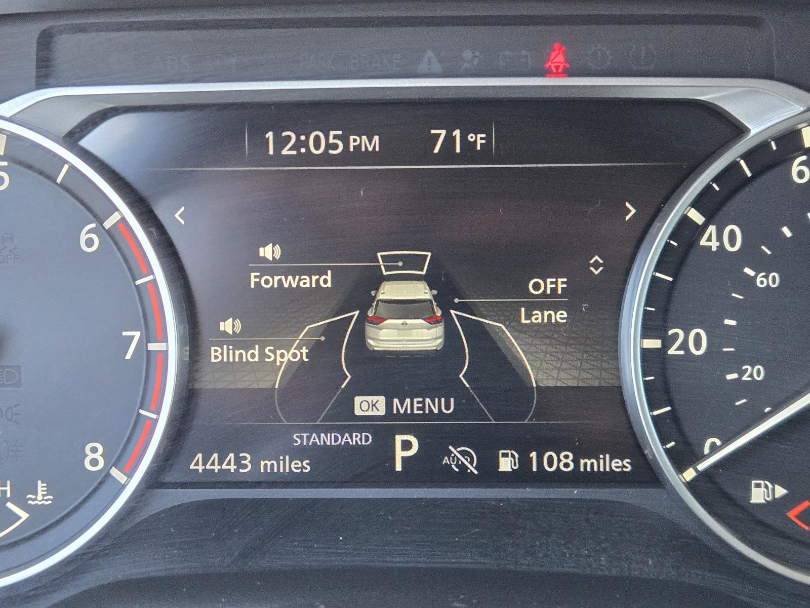Used 2024 Nissan Rogue SV w/ SV Premium Package FWD image 15