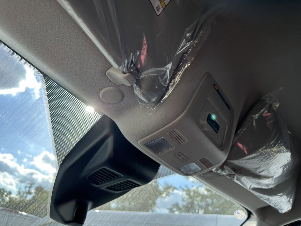 New 2026 Ford Transit 250 148 Medium Roof w/ Load Area Protection Package image 31