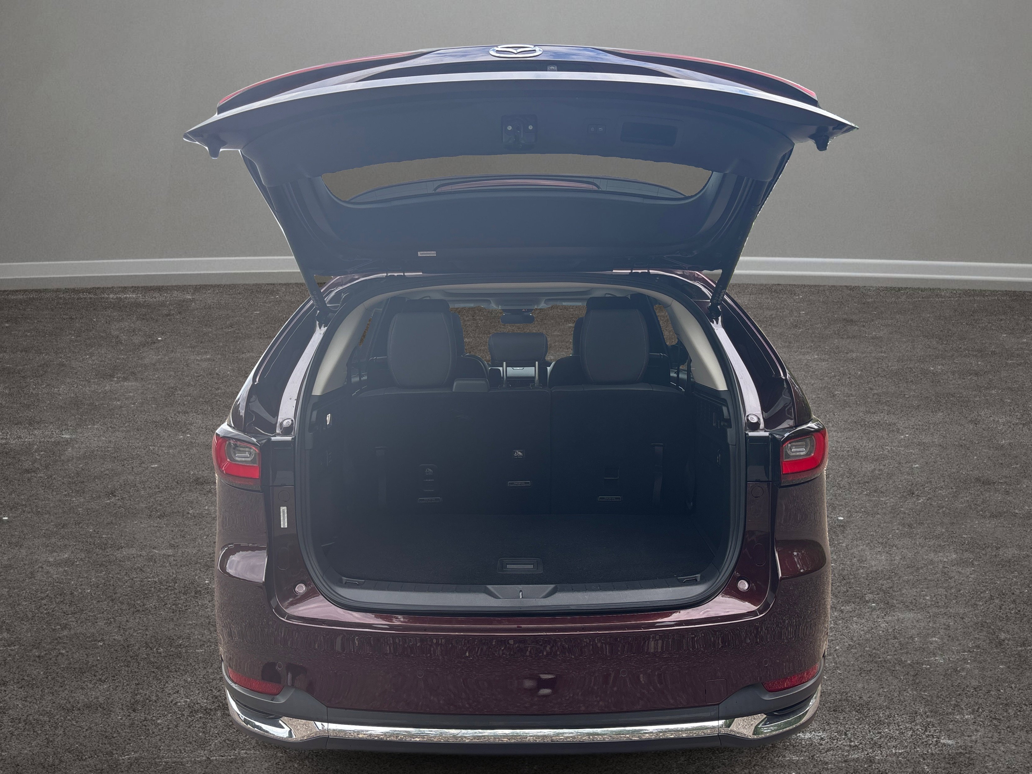 Used 2024 MAZDA CX-90 Plug-In Hybrid w/ Premium Pkg image 15