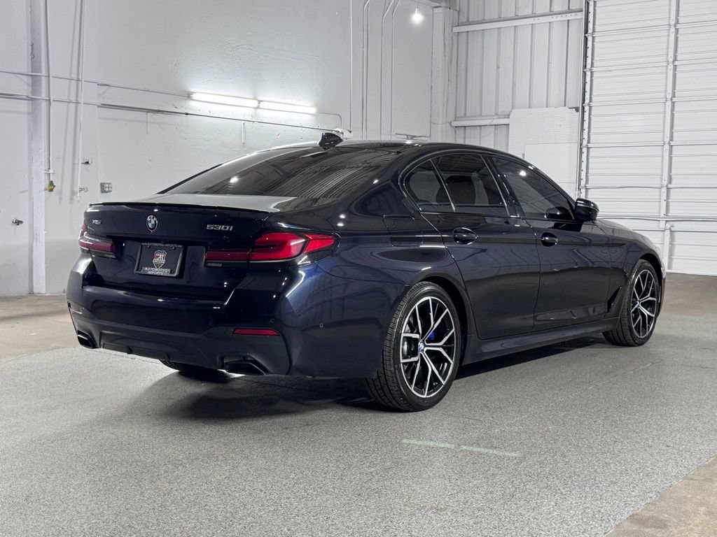 Used 2023 BMW 530i xDrive w/ M Sport Package AWD/4WD image 12