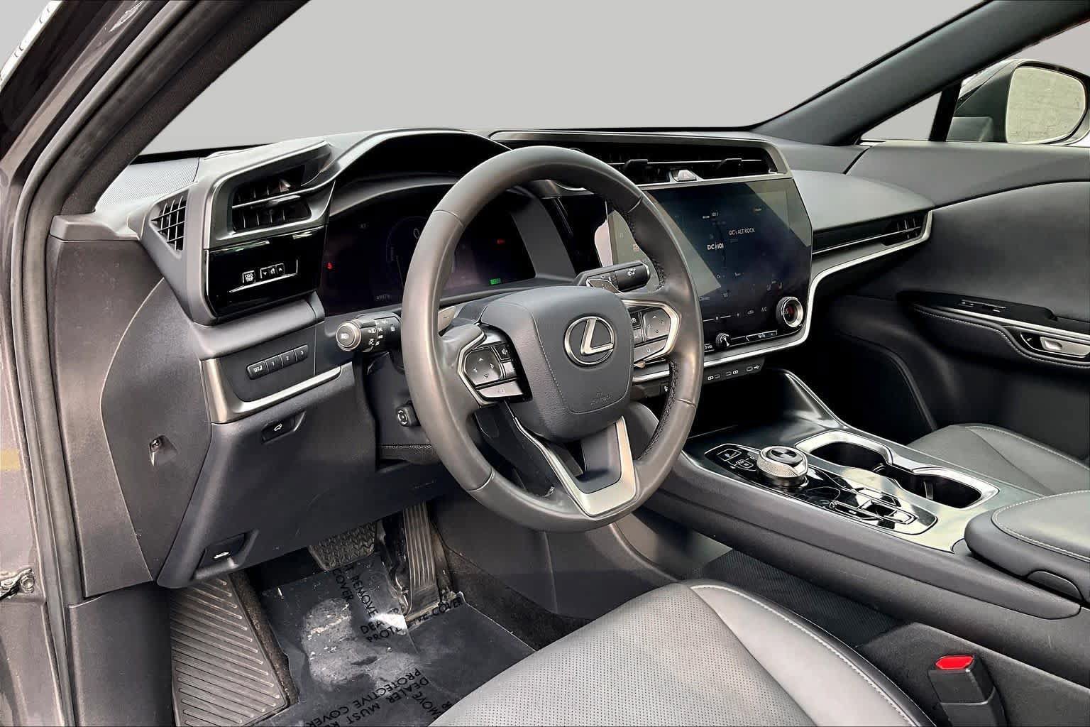 Used 2023 Lexus RZ 450e Premium w/ Technology Package AWD/4WD image 17