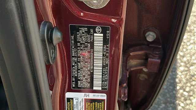 Used 2017 Toyota Avalon XLE Plus FWD image 32