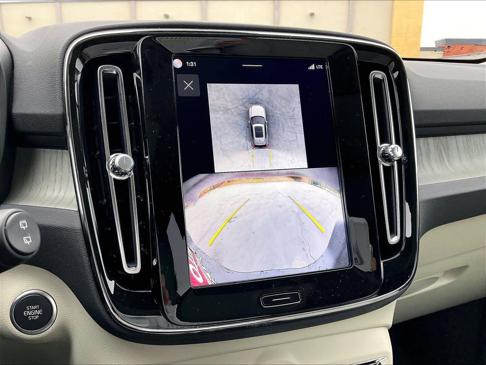 New 2026 Volvo XC40 B5 Plus w/ Protection Package Premier AWD/4WD image 20