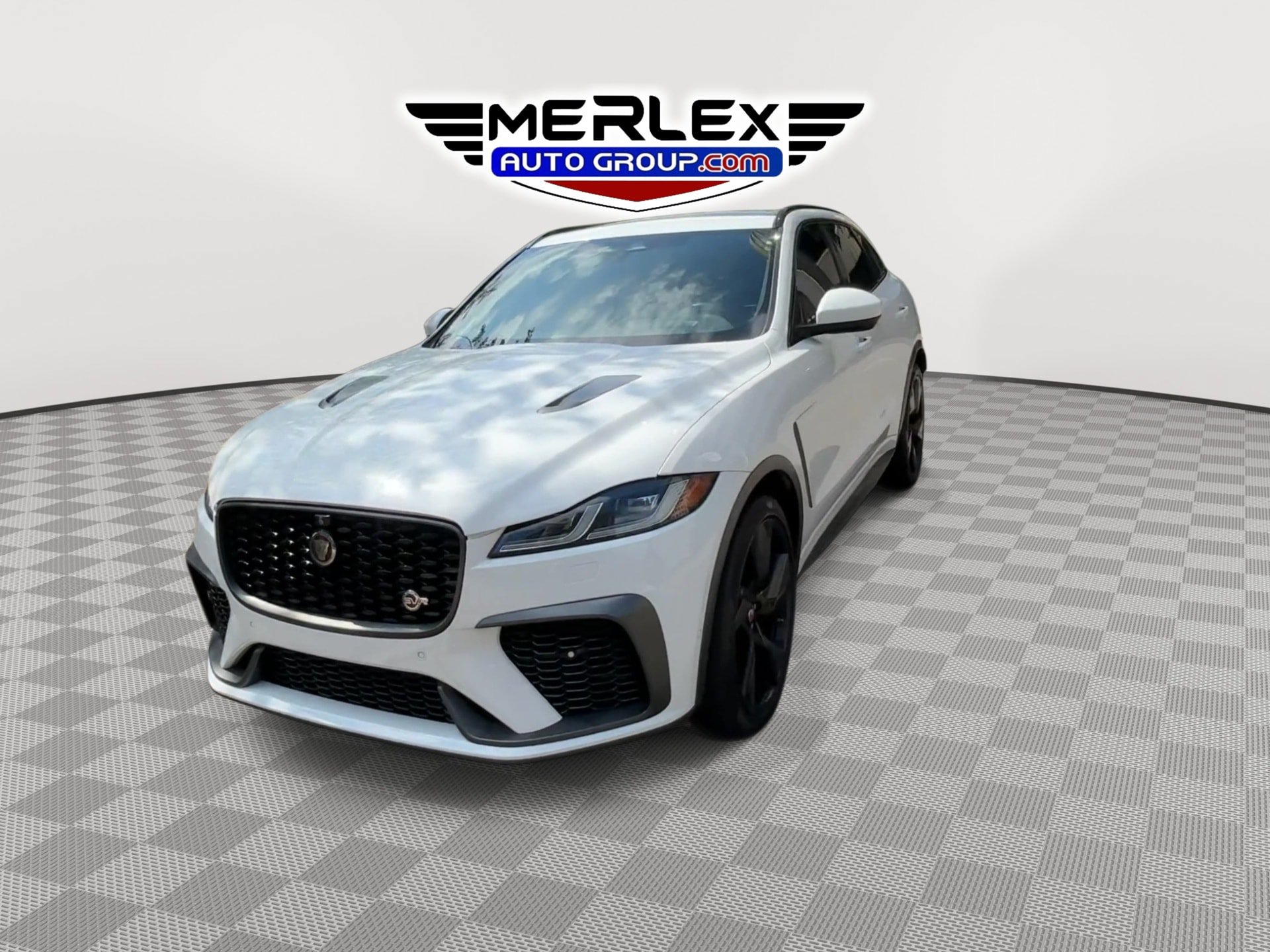 Used 2021 Jaguar F-PACE SVR AWD/4WD image 3