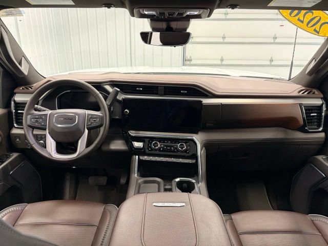 Used 2026 GMC Sierra 3500 Denali w/ Denali Reserve Package AWD/4WD image 13