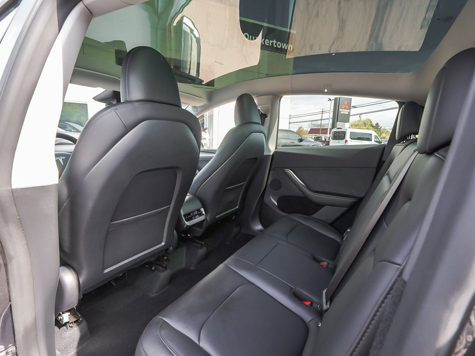 Used 2025 Tesla Model Y Long Range AWD/4WD image 28