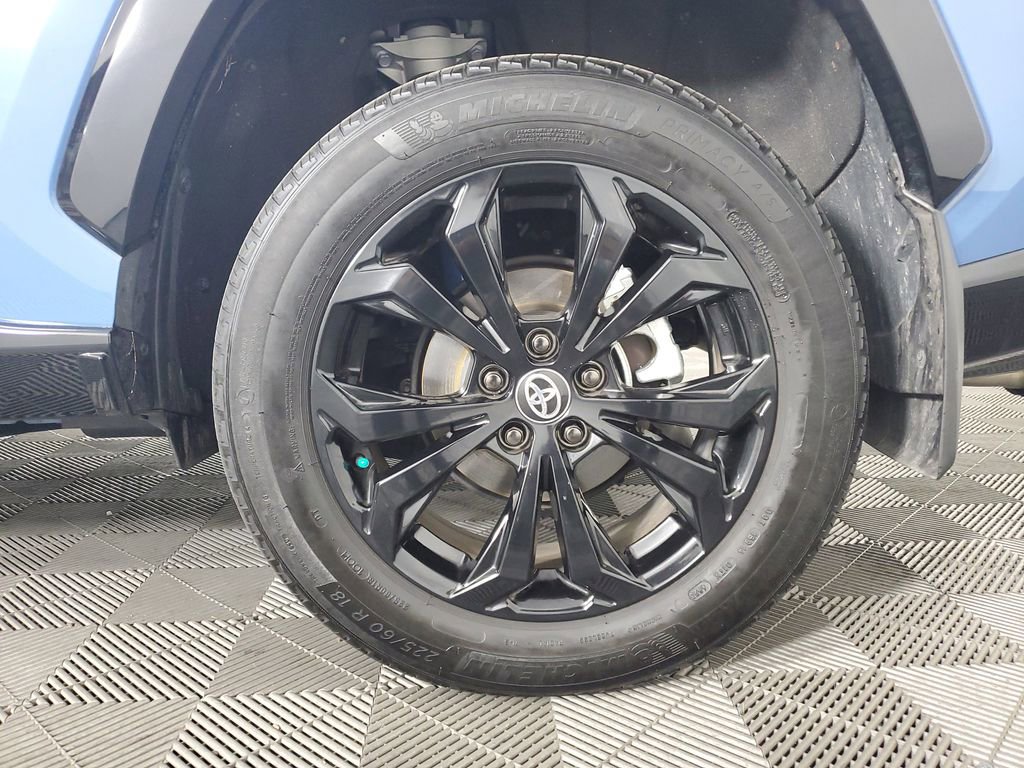 Used 2024 Toyota RAV4 XSE image 31
