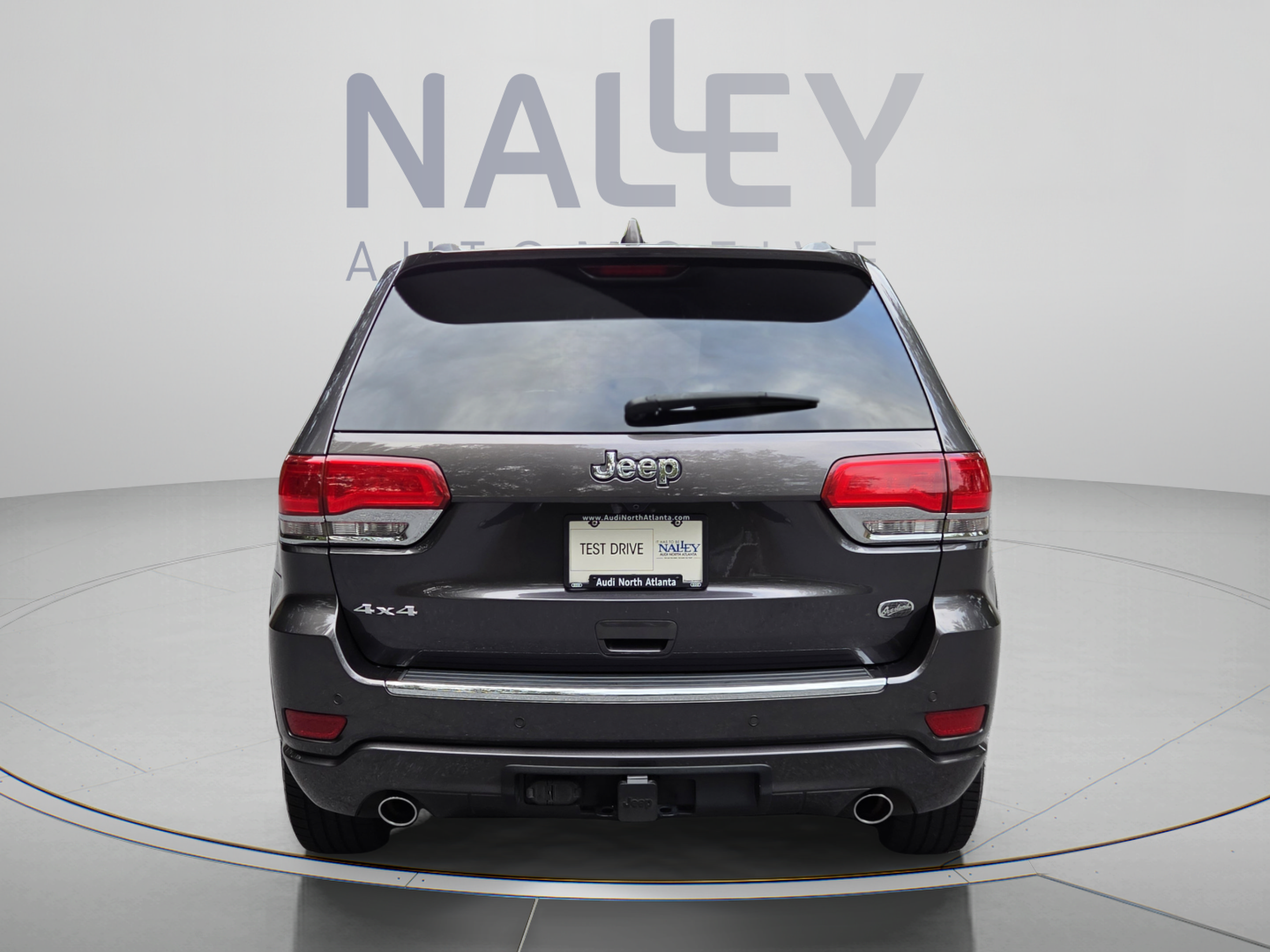 Used 2016 Jeep Grand Cherokee Overland w/ Advanced Technology Group AWD/4WD image 4