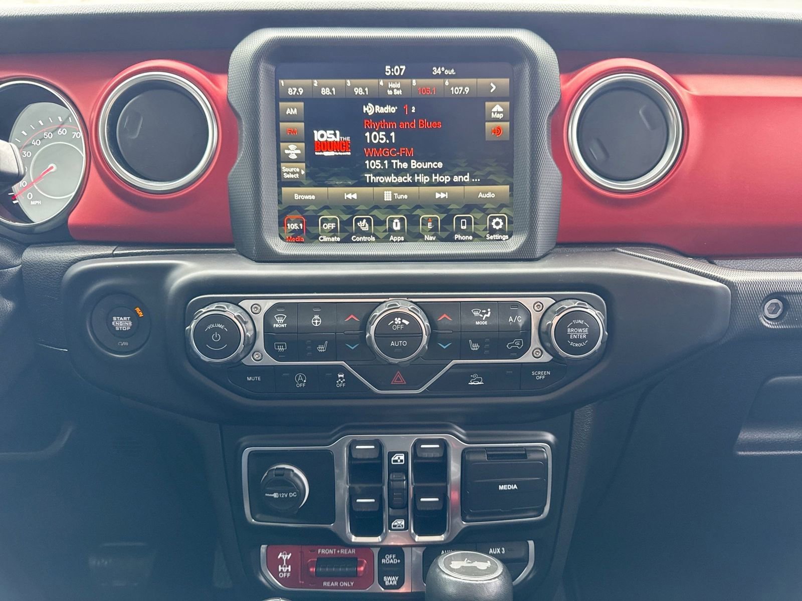 Used 2021 Jeep Wrangler Unlimited Rubicon w/ Uconnect 4C Nav & Sound Group image 32