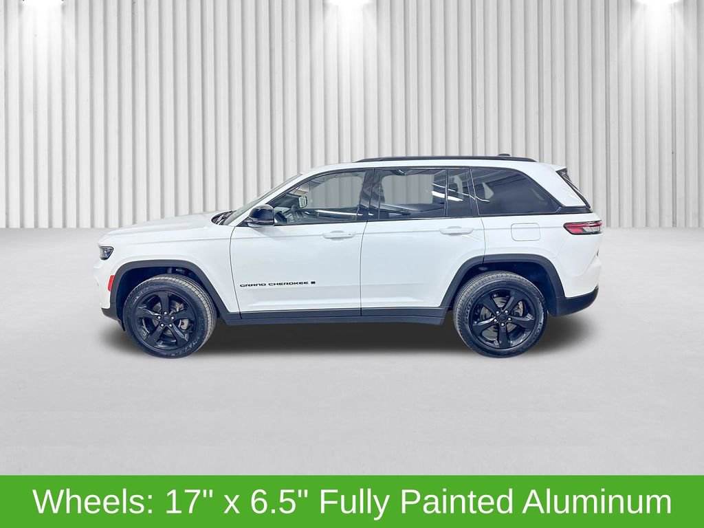 Certified 2023 Jeep Grand Cherokee Altitude image 11