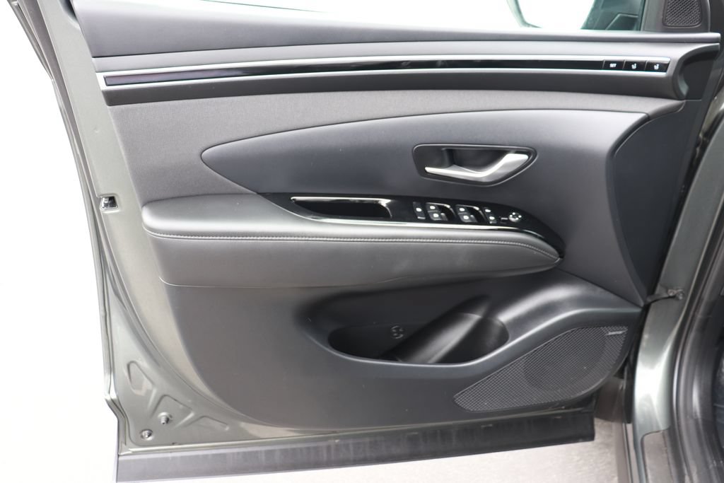 Used 2022 Hyundai Tucson Limited w/ Cargo Package AWD/4WD image 10