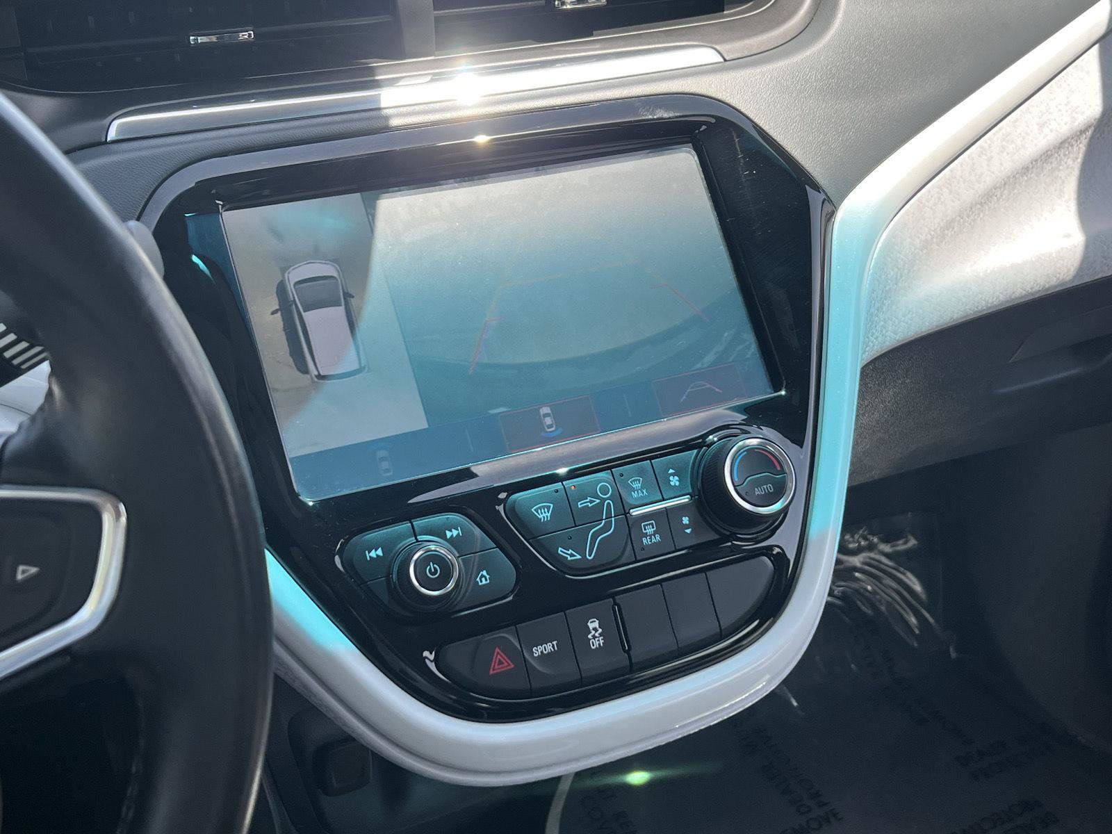 Used 2018 Chevrolet Bolt Premier w/ Driver Confidence II Package FWD image 35