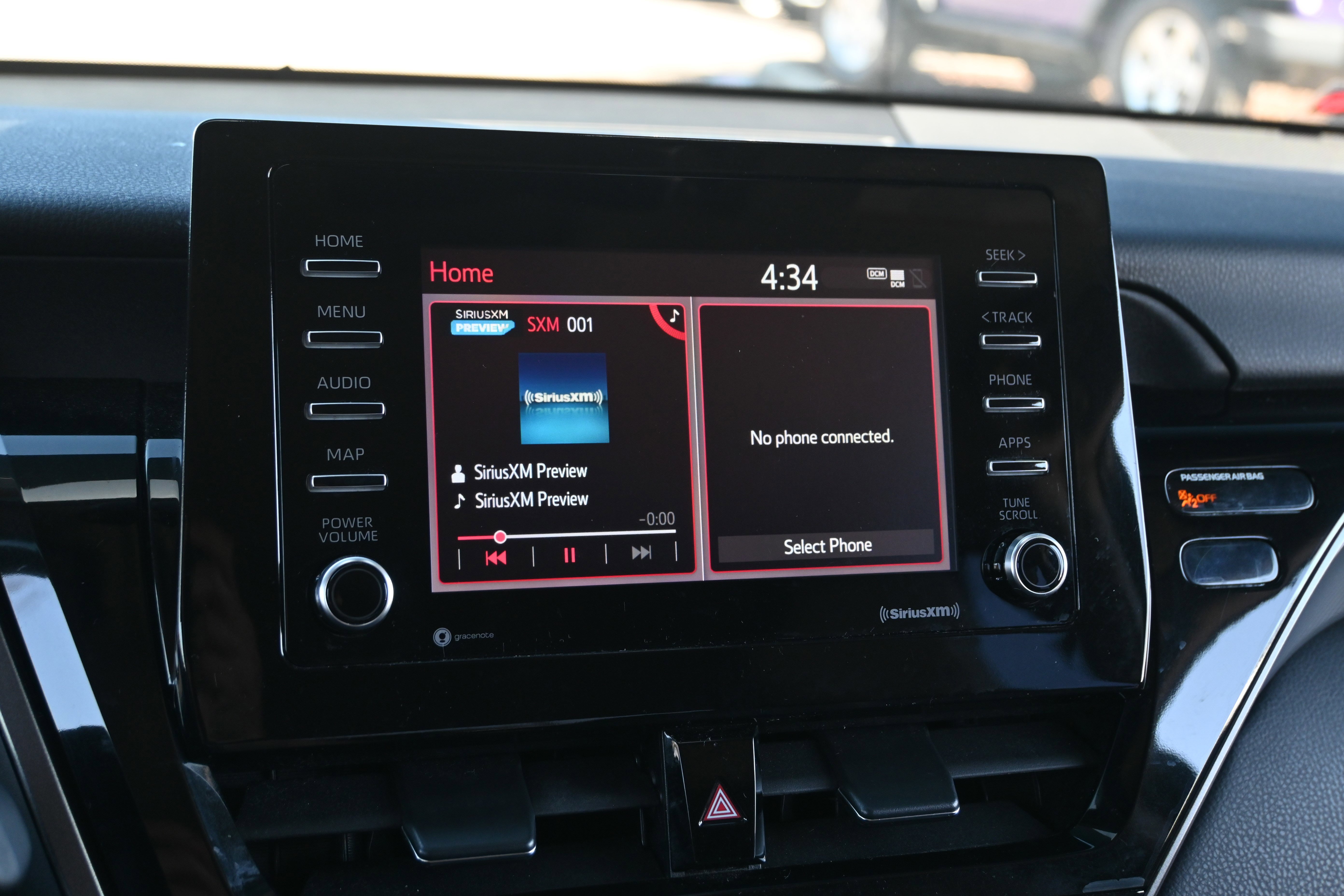 Used 2021 Toyota Camry SE w/ Convenience Package image 28