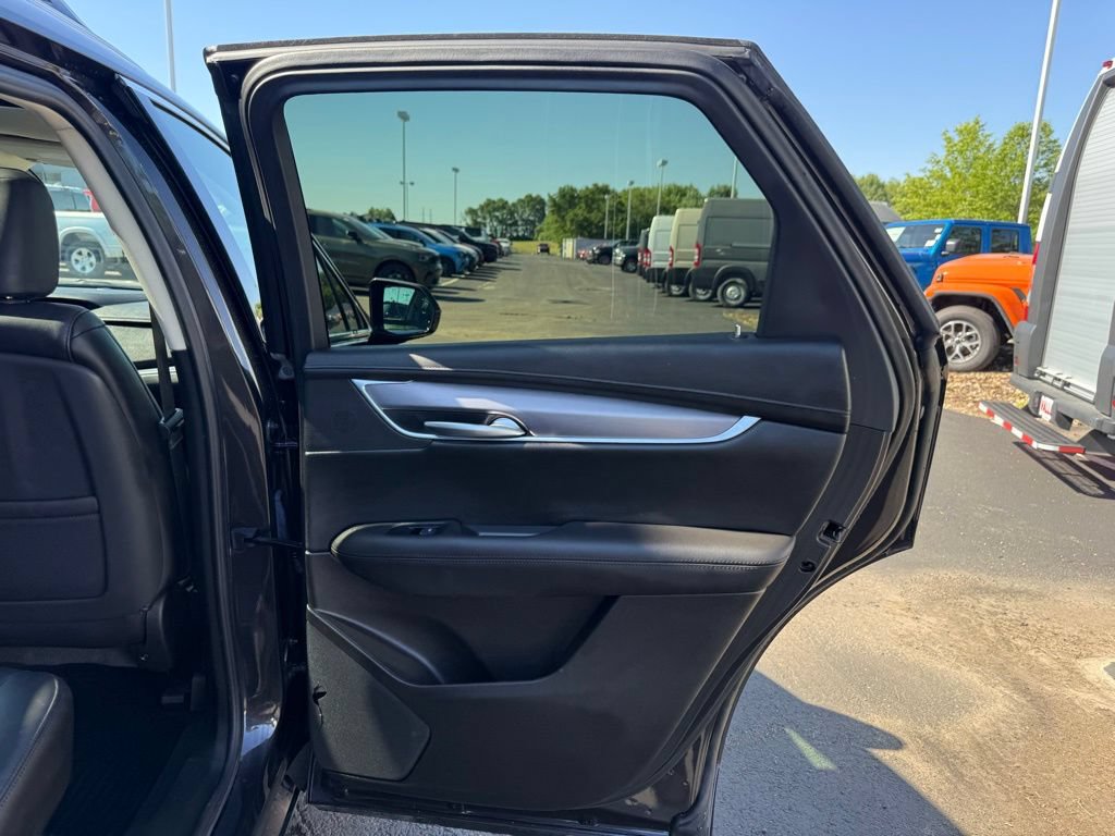 Used 2018 Cadillac XT5 Premium Luxury w/ Driver Assist Package AWD/4WD image 46