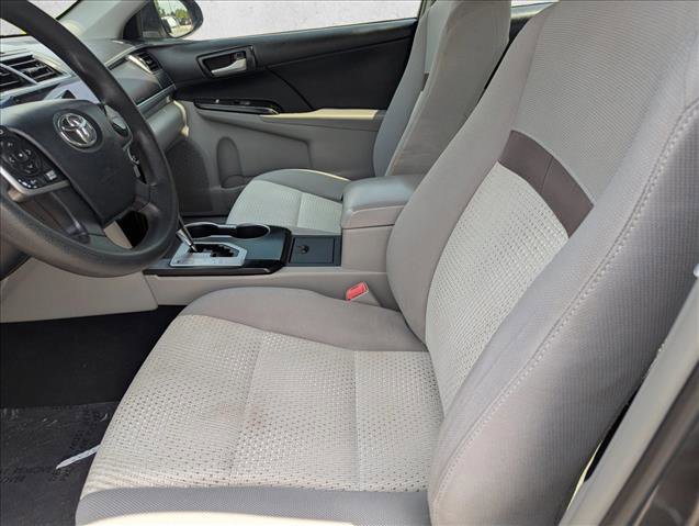 Used 2014 Toyota Camry LE FWD image 22