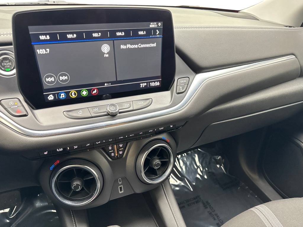 Used 2025 Chevrolet Blazer LT FWD image 59