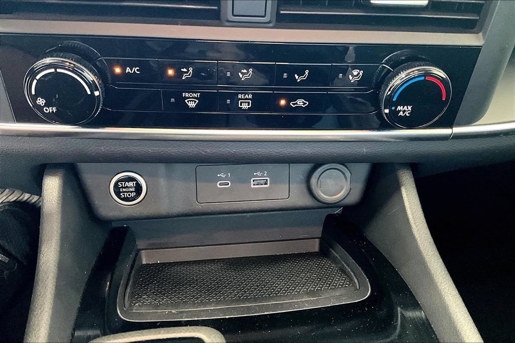 Used 2023 Nissan Rogue S FWD image 15