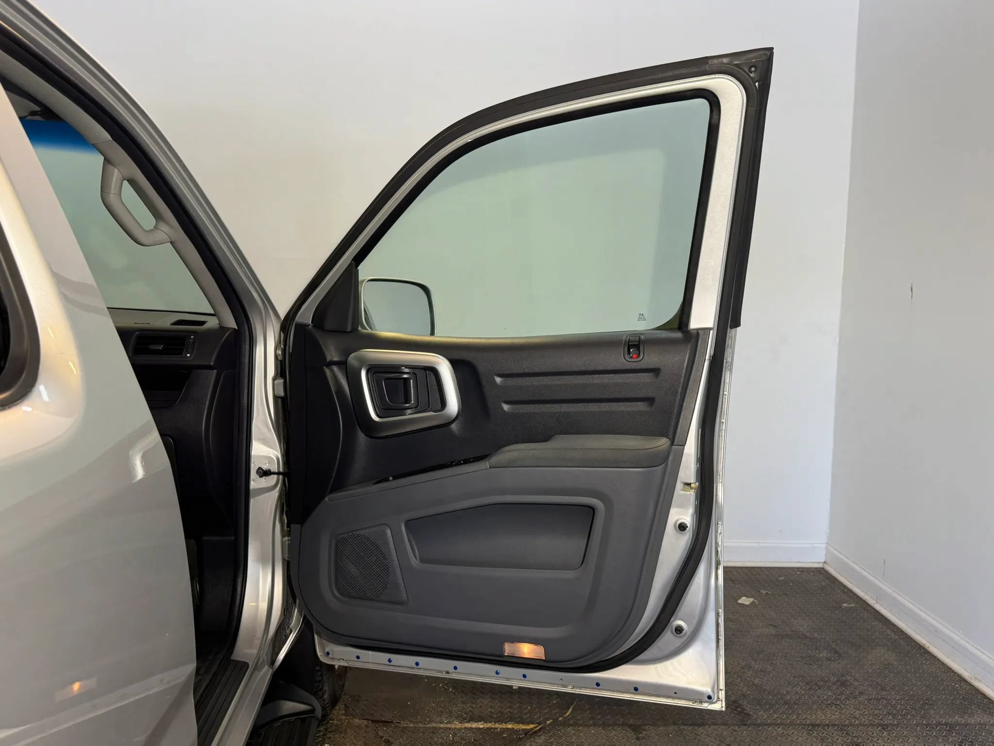 Used 2007 Honda Ridgeline RTS image 19
