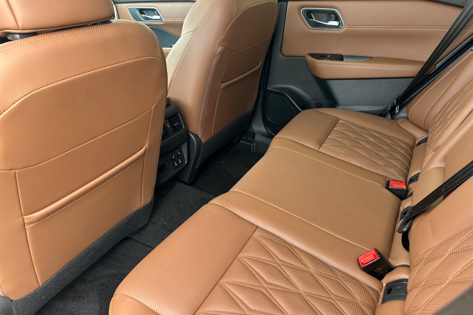 Certified 2024 Nissan Rogue Platinum w/ Platinum Premium Package image 13