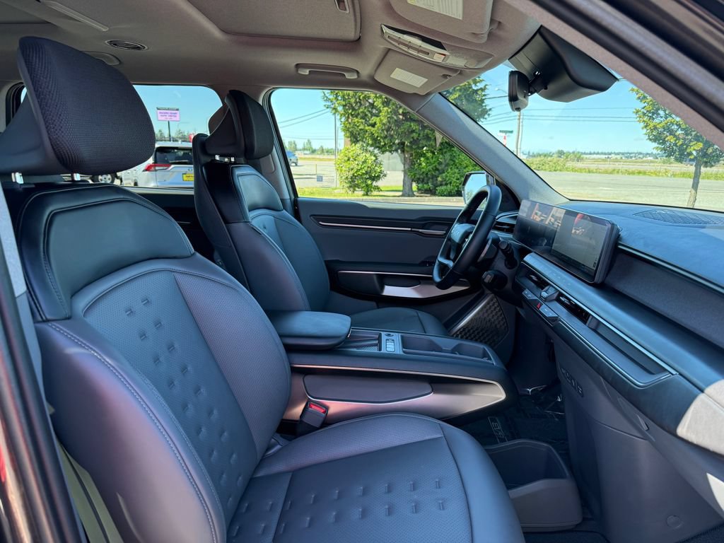 Certified 2024 Kia EV9 Wind AWD/4WD image 13