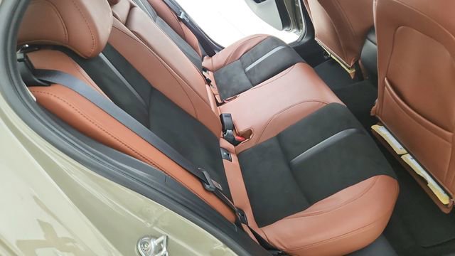 Used 2024 MAZDA MAZDA3 s image 22