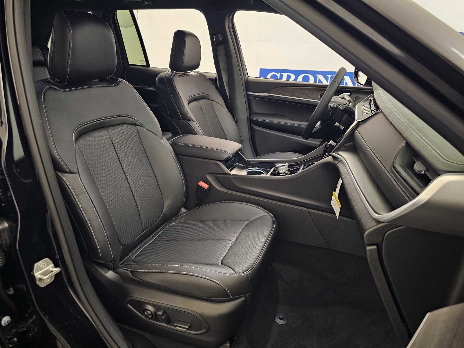New 2026 Jeep Grand Cherokee Limited AWD/4WD image 31