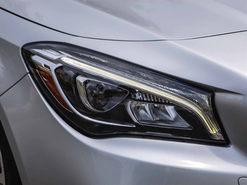 Used 2018 Mercedes-Benz CLA 250 image 8