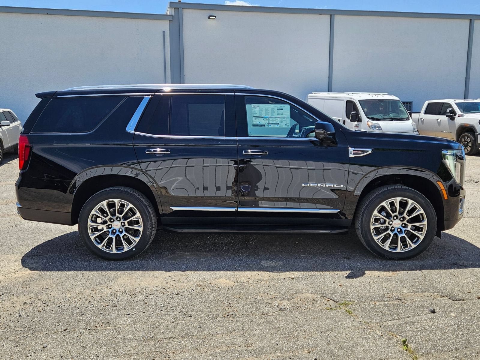 New 2026 GMC Yukon Denali AWD/4WD image 7