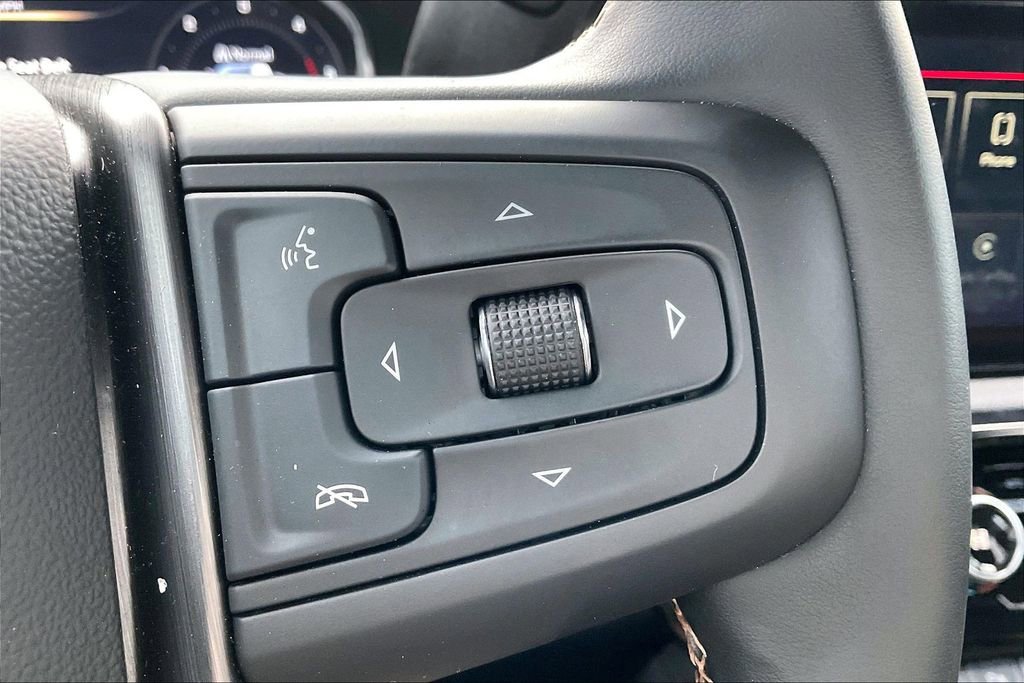 Used 2025 GMC Sierra 3500 AT4 w/ AT4 Premium Plus Package image 15