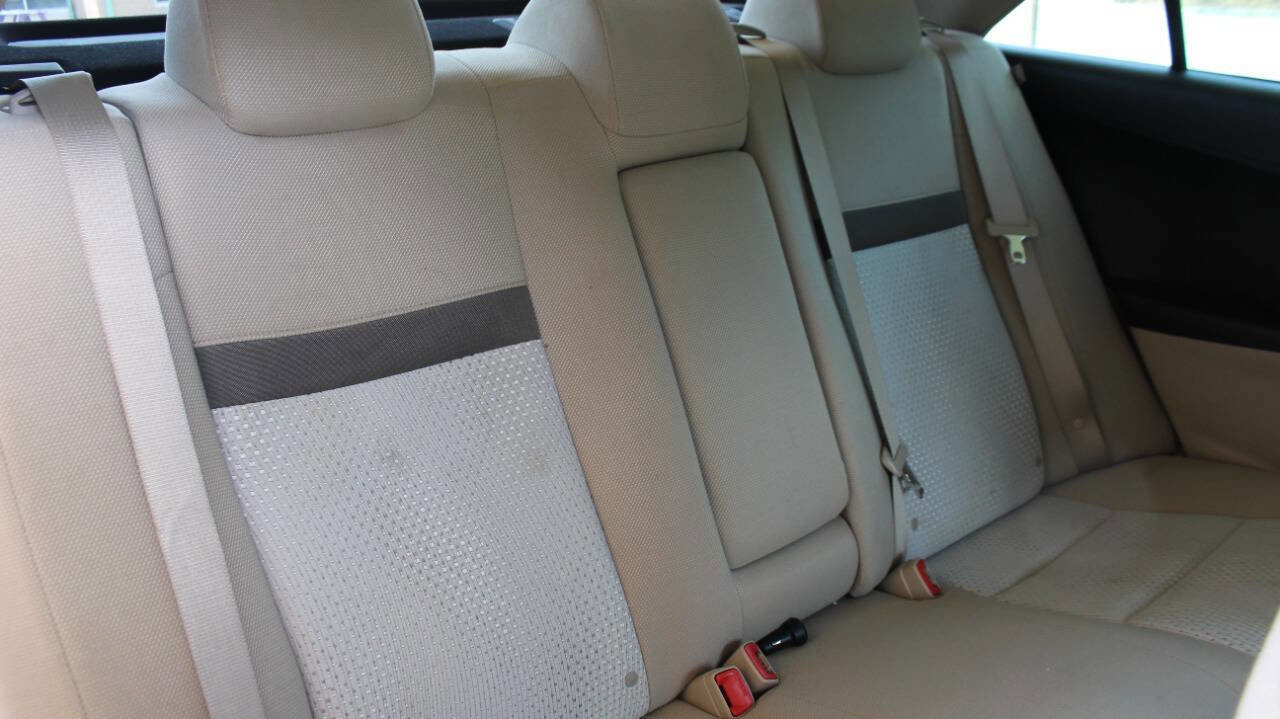 Used 2012 Toyota Camry LE image 31