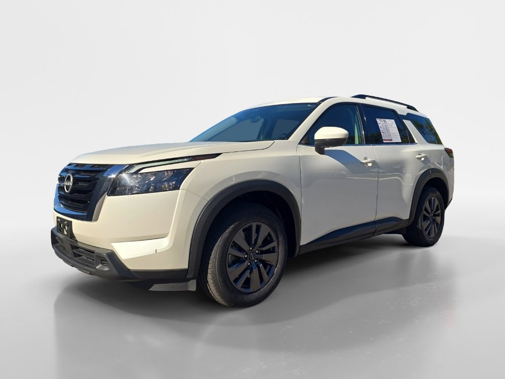 Used 2024 Nissan Pathfinder SV