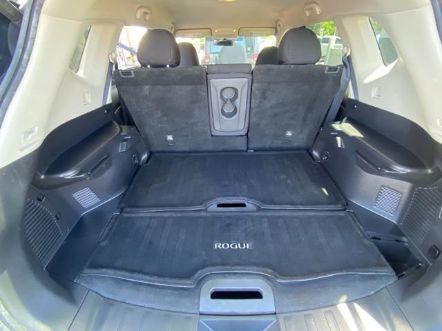 Used 2018 Nissan Rogue SV FWD image 24