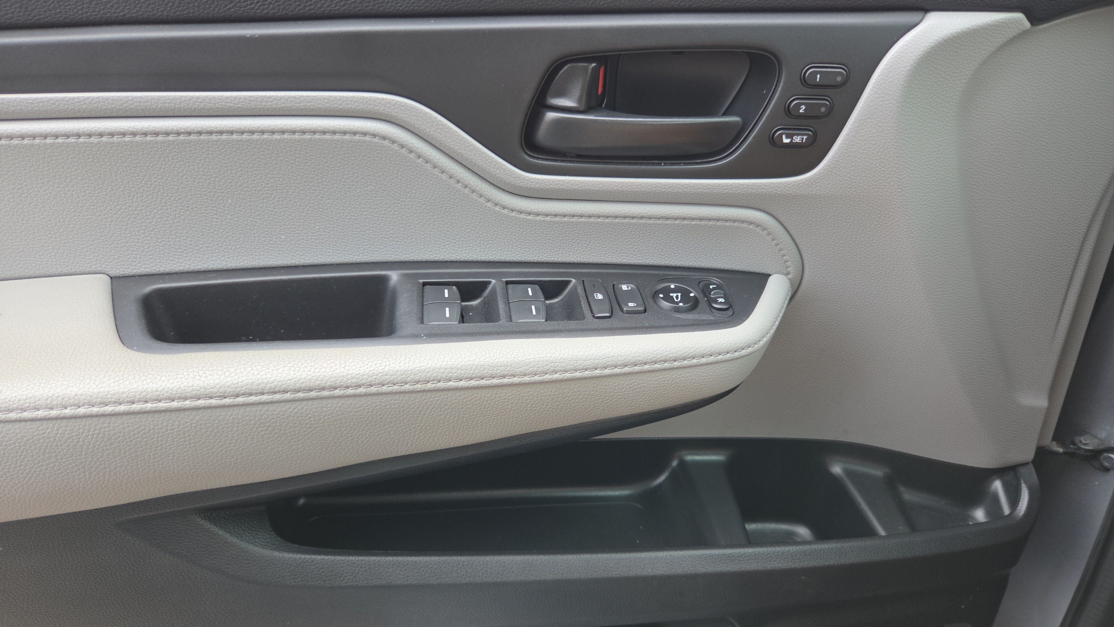 Used 2021 Honda Odyssey EX-L image 17
