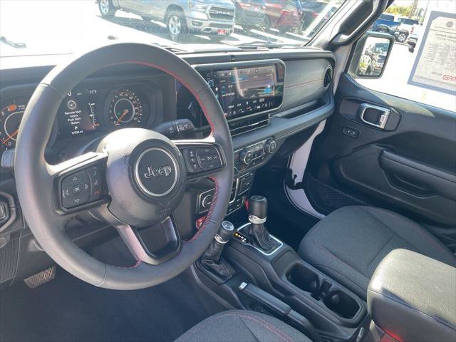 Certified 2024 Jeep Wrangler Unlimited Rubicon w/ Technology Group AWD/4WD image 13