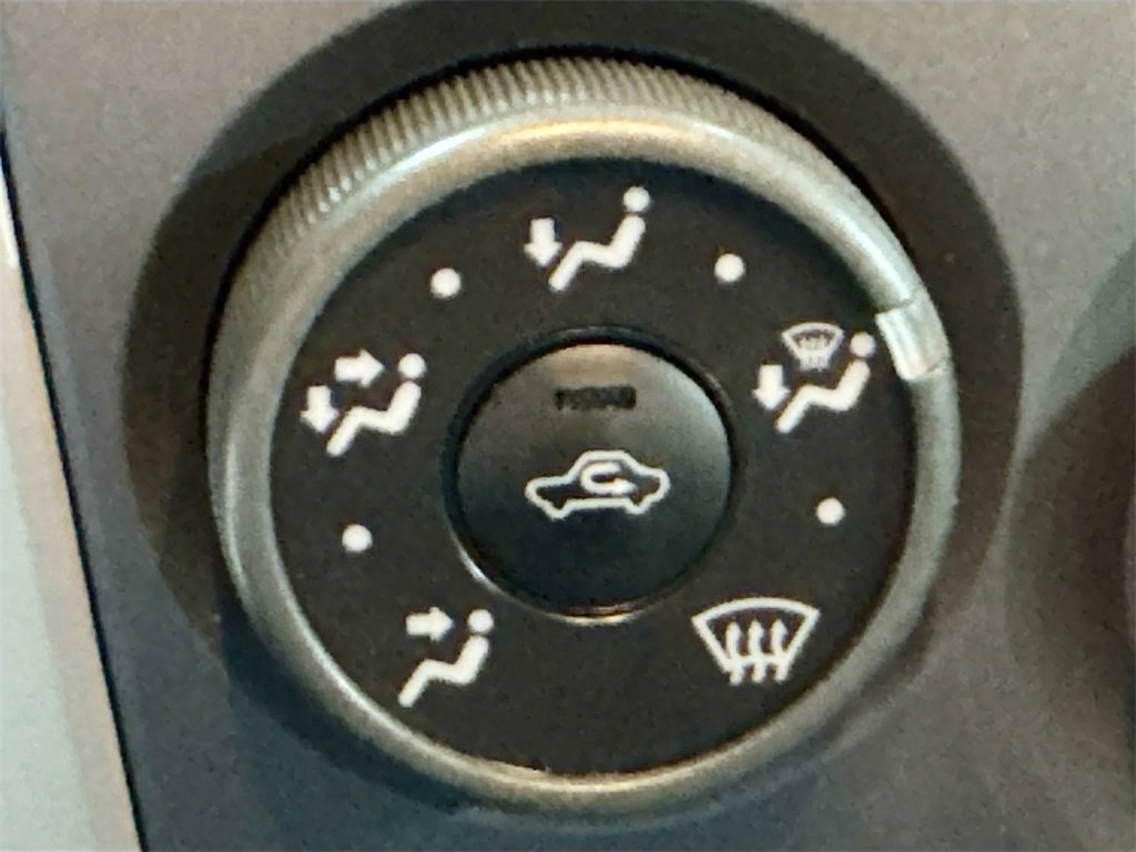 Used 2012 Toyota Corolla LE image 19