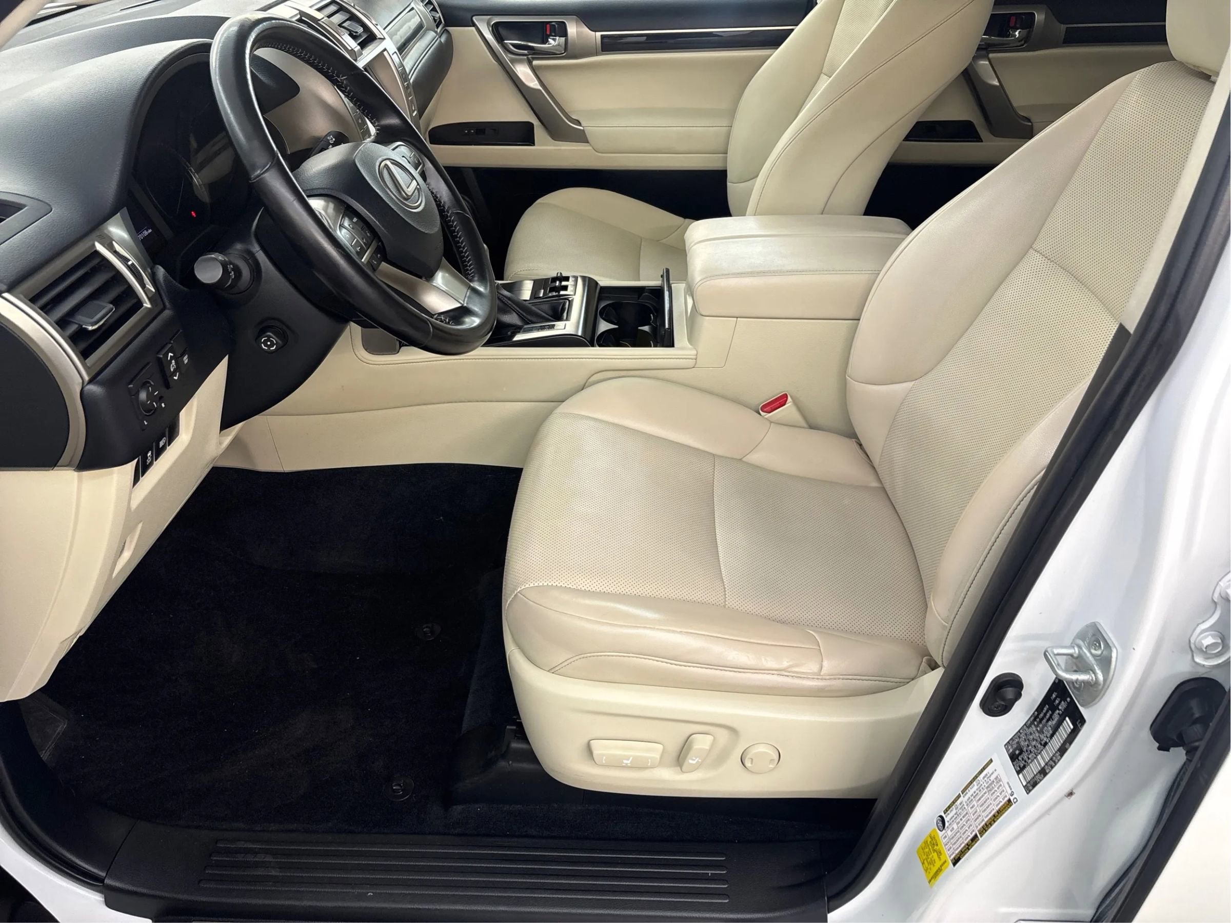 Used 2020 Lexus GX 460 AWD/4WD image 13