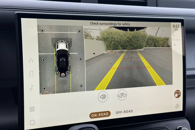 New 2026 Land Rover Defender 110 AWD/4WD image 18