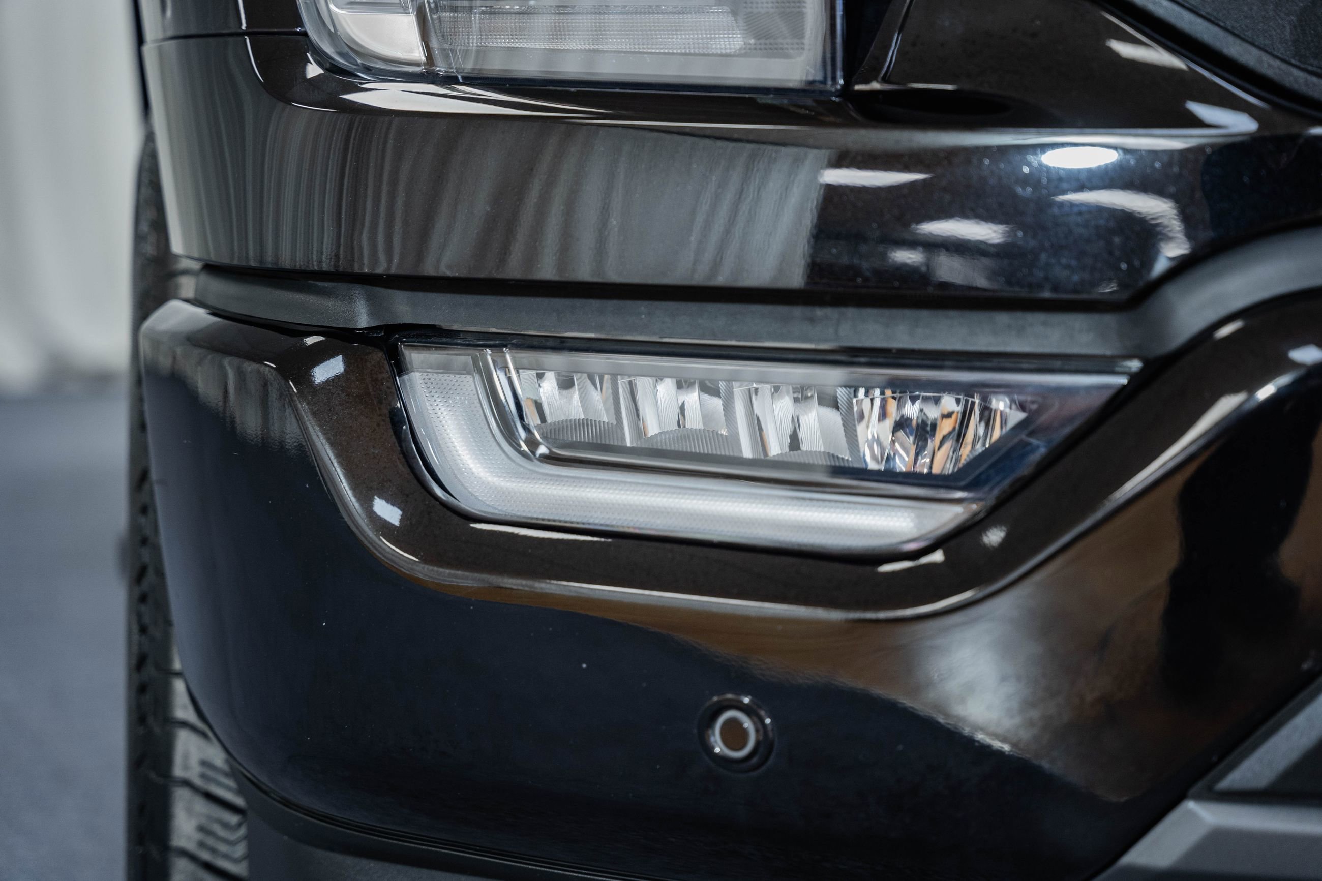 Certified 2023 Ford F150 Lariat w/ Equipment Group 502A High image 18